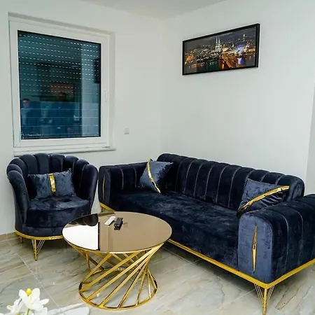 Dream House-b For 6 Persons