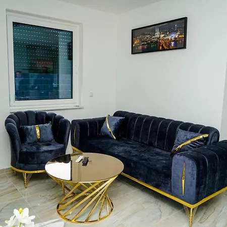 Dream House-b For 6 Persons *